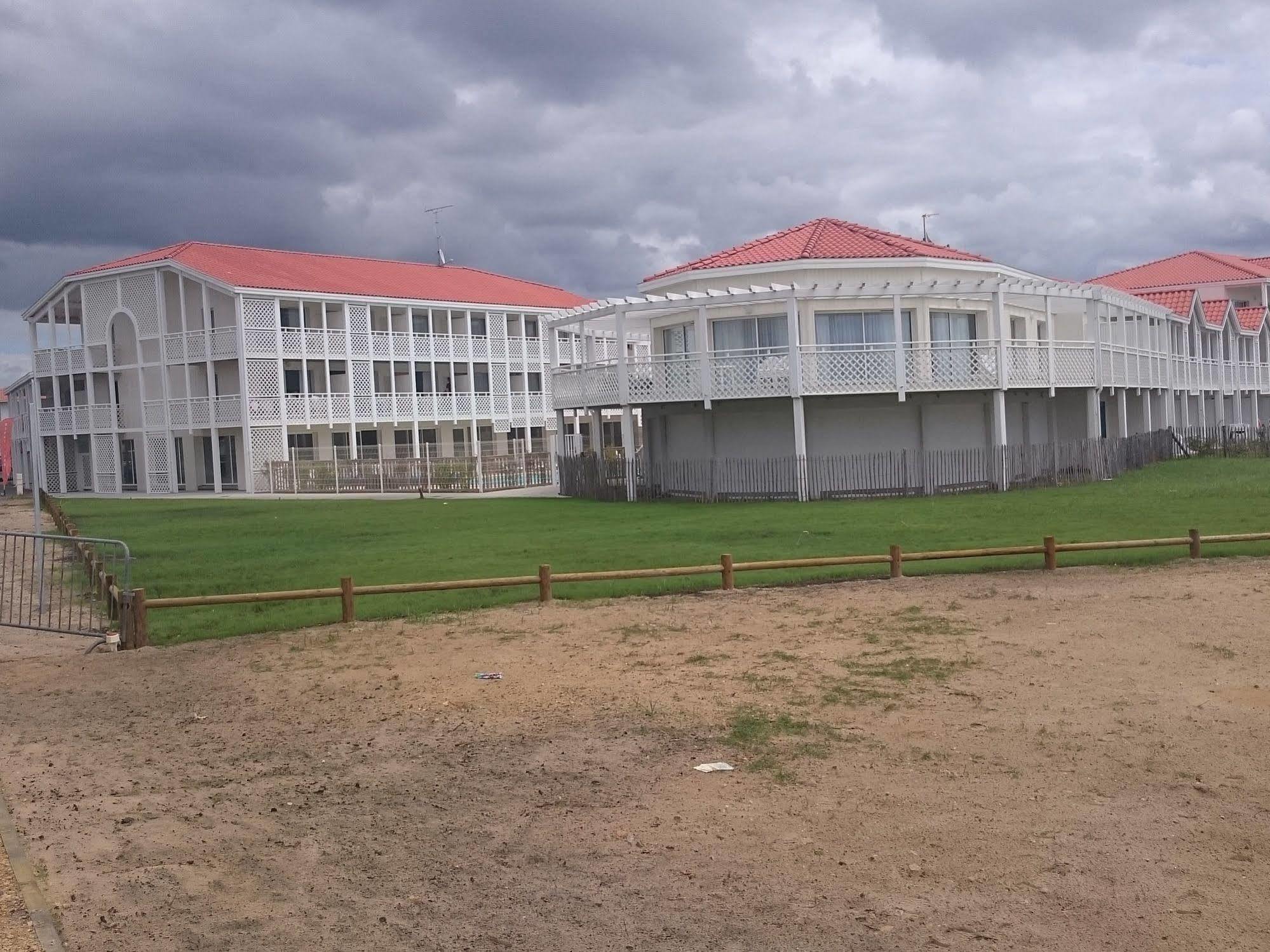 Residence Nemea Les Balcons Des Pecheurs Mimizan-Plage Bagian luar foto